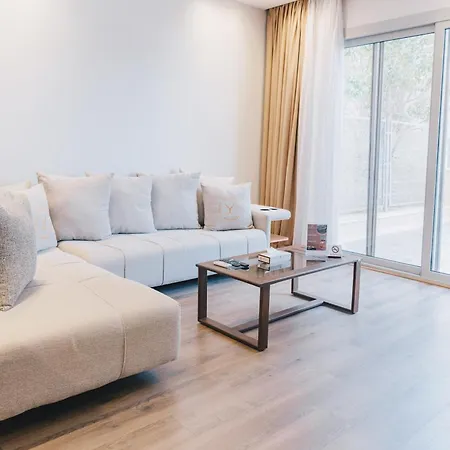 The Suites Near Auc By Elegant